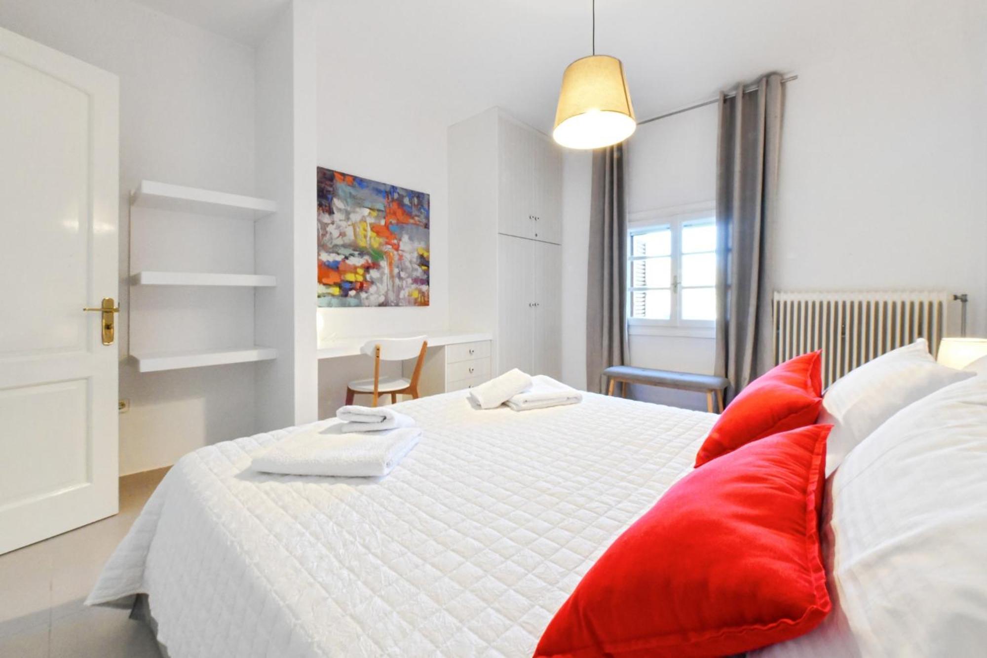 Amazing 2 Bedroom Apartment Overlooking The Marina Of Vourkari Exterior foto